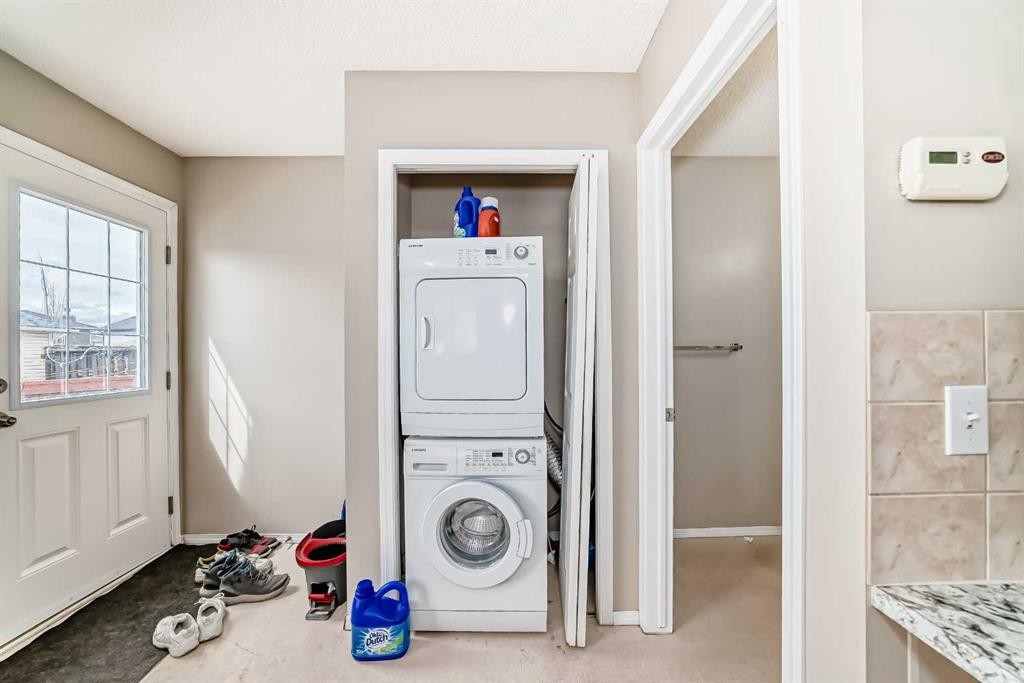 111 Tarawood Road Ne, Calgary, AB - Indoor Photo Showing Laundry Room