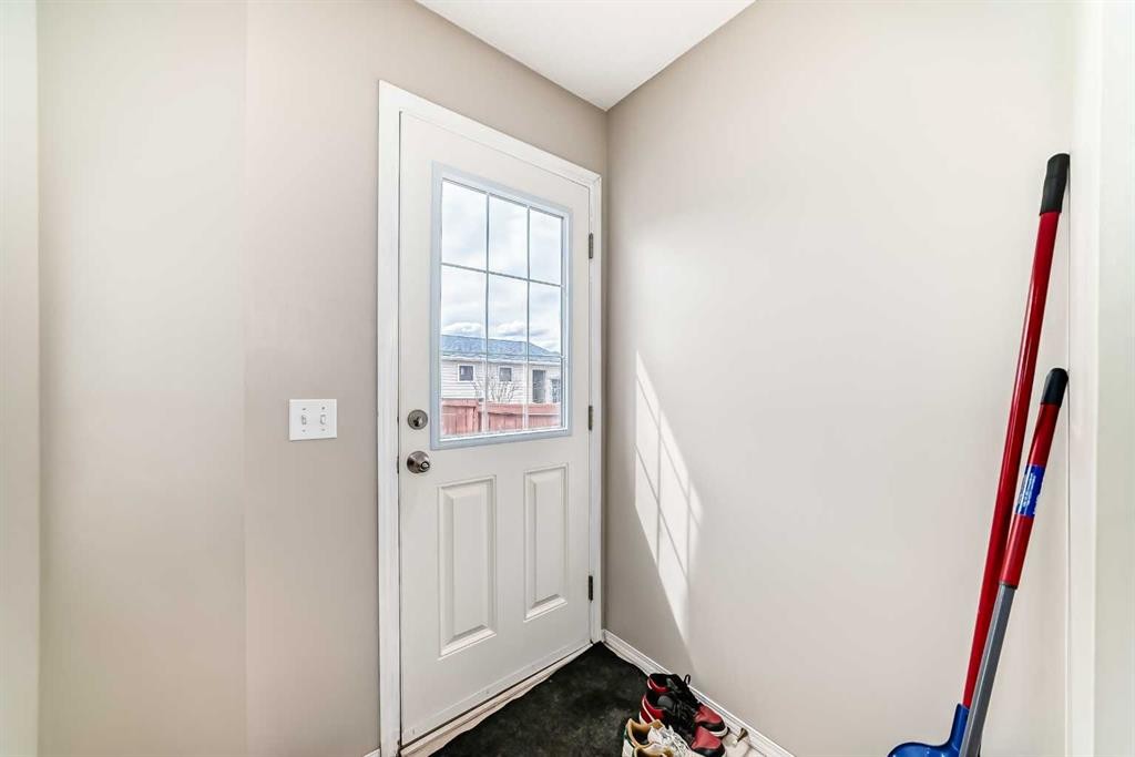 111 Tarawood Road Ne, Calgary, AB - Indoor Photo Showing Other Room