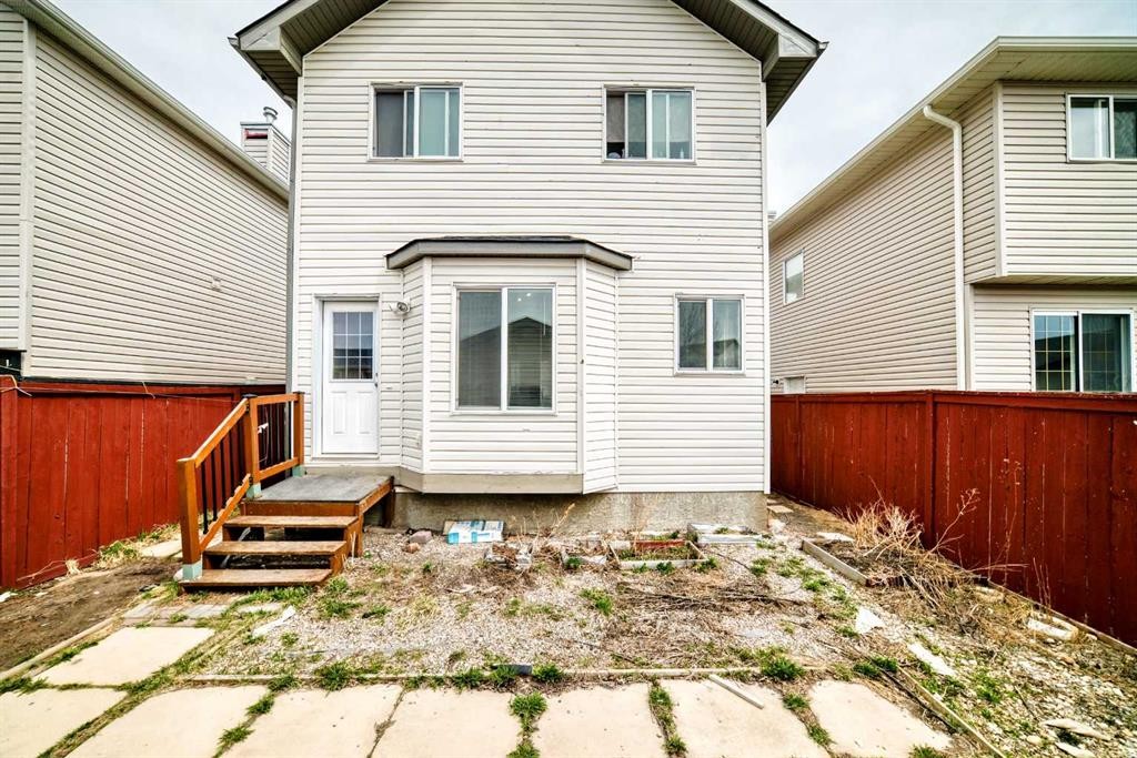 111 Tarawood Road Ne, Calgary, AB - Outdoor With Exterior