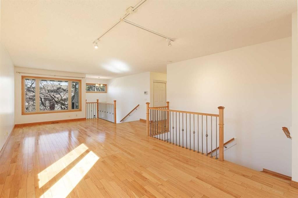 48 Ranchridge Drive Nw, Calgary, AB - Indoor Photo Showing Other Room