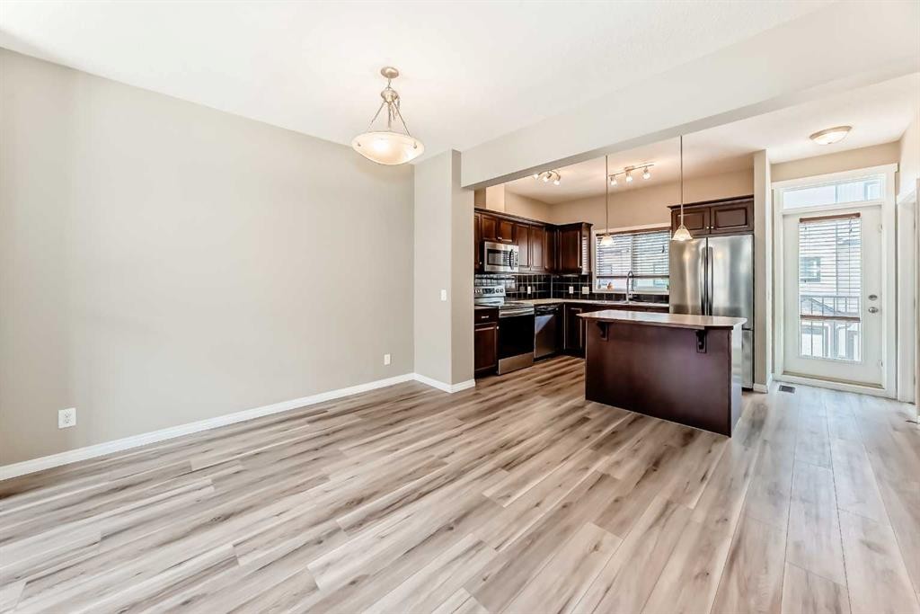 78 Kincora Heath Nw, Calgary, AB - Indoor Photo Showing Kitchen