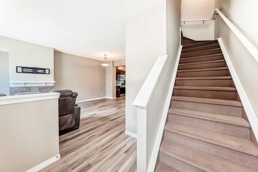 78 Kincora Heath Nw, Calgary, AB - Indoor Photo Showing Other Room