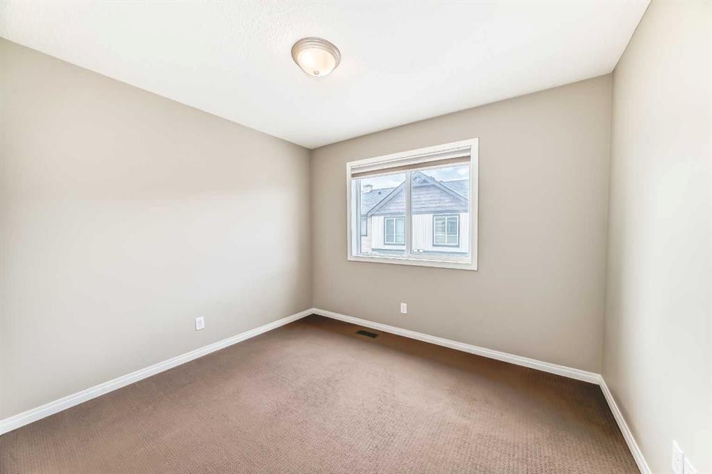78 Kincora Heath Nw, Calgary, AB - Indoor Photo Showing Other Room
