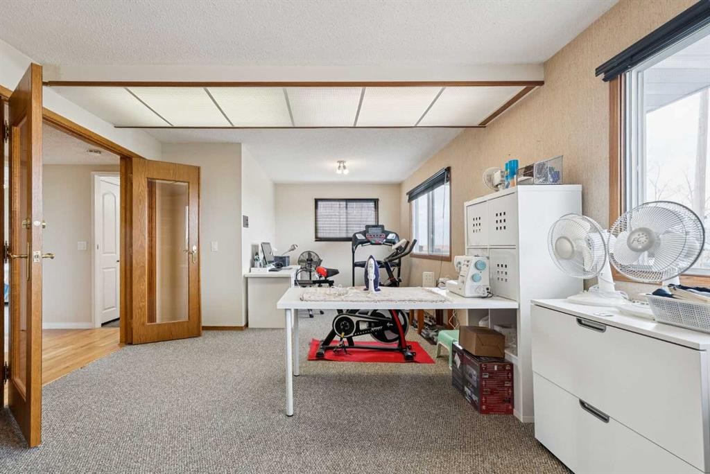 7 Willow Vale, Rural Rocky View County, AB - Indoor