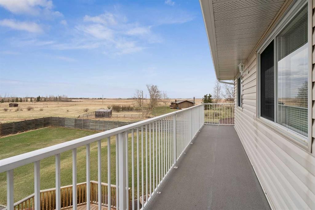 7 Willow Vale, Rural Rocky View County, AB - Outdoor With Exterior