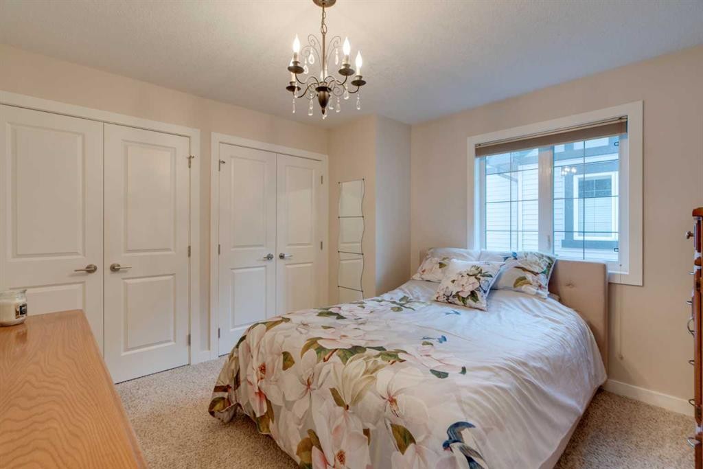 2-309 15 Avenue Ne, Calgary, AB - Indoor Photo Showing Bedroom