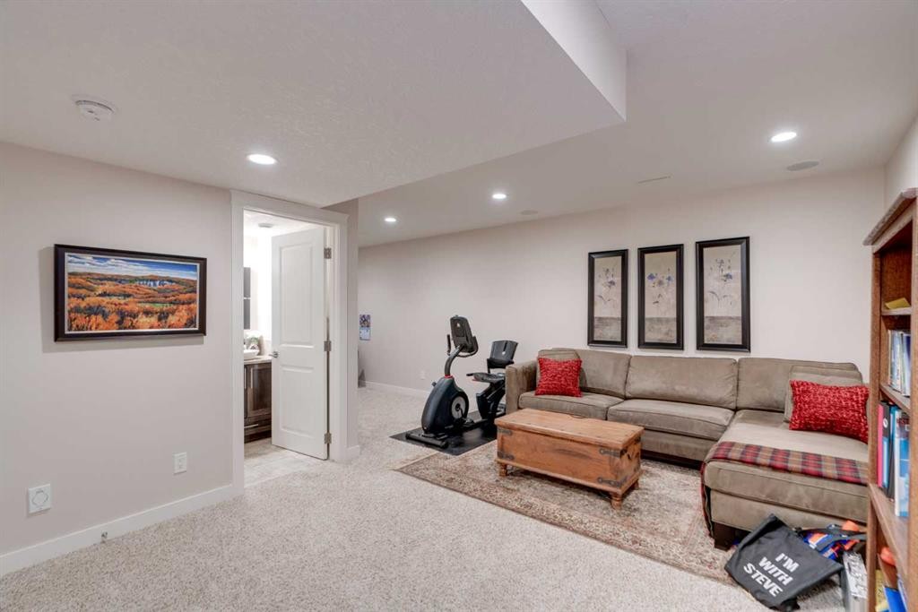 2-309 15 Avenue Ne, Calgary, AB - Indoor