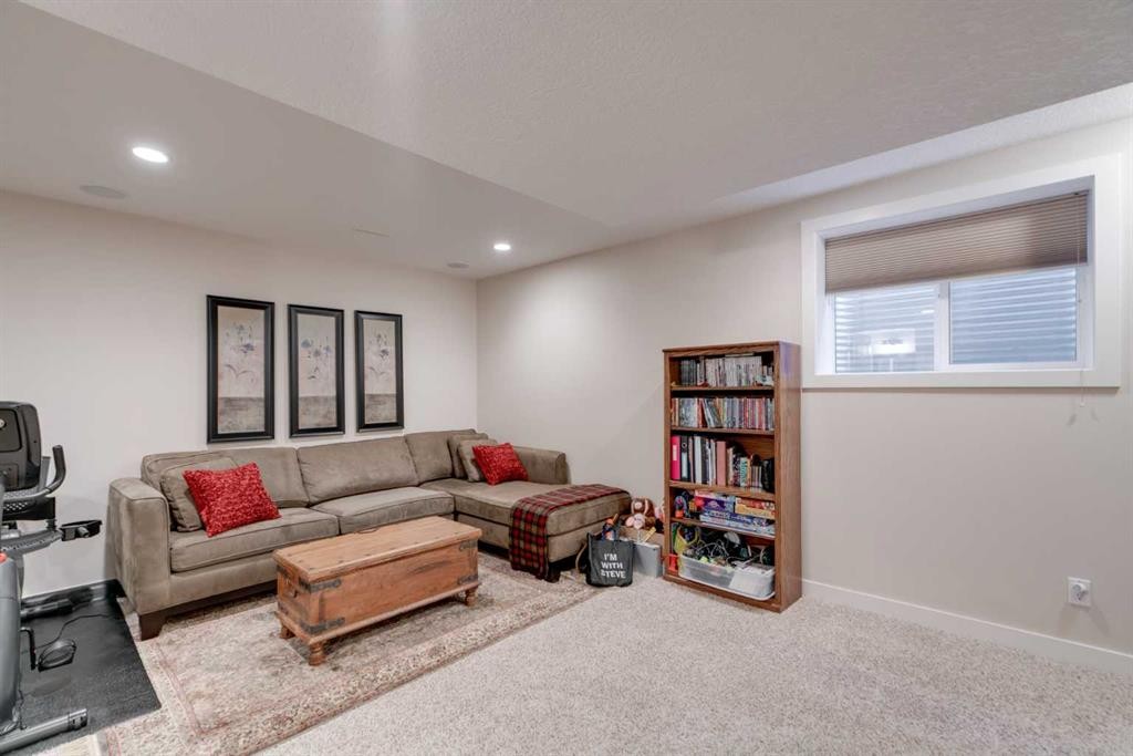2-309 15 Avenue Ne, Calgary, AB - Indoor