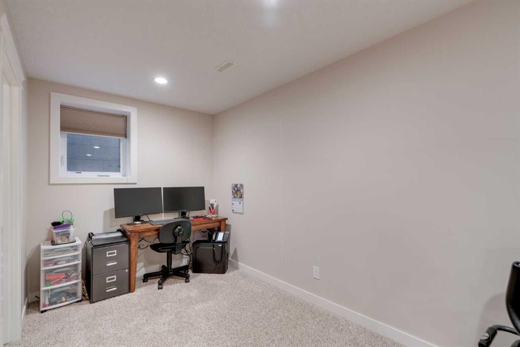 2-309 15 Avenue Ne, Calgary, AB - Indoor Photo Showing Office