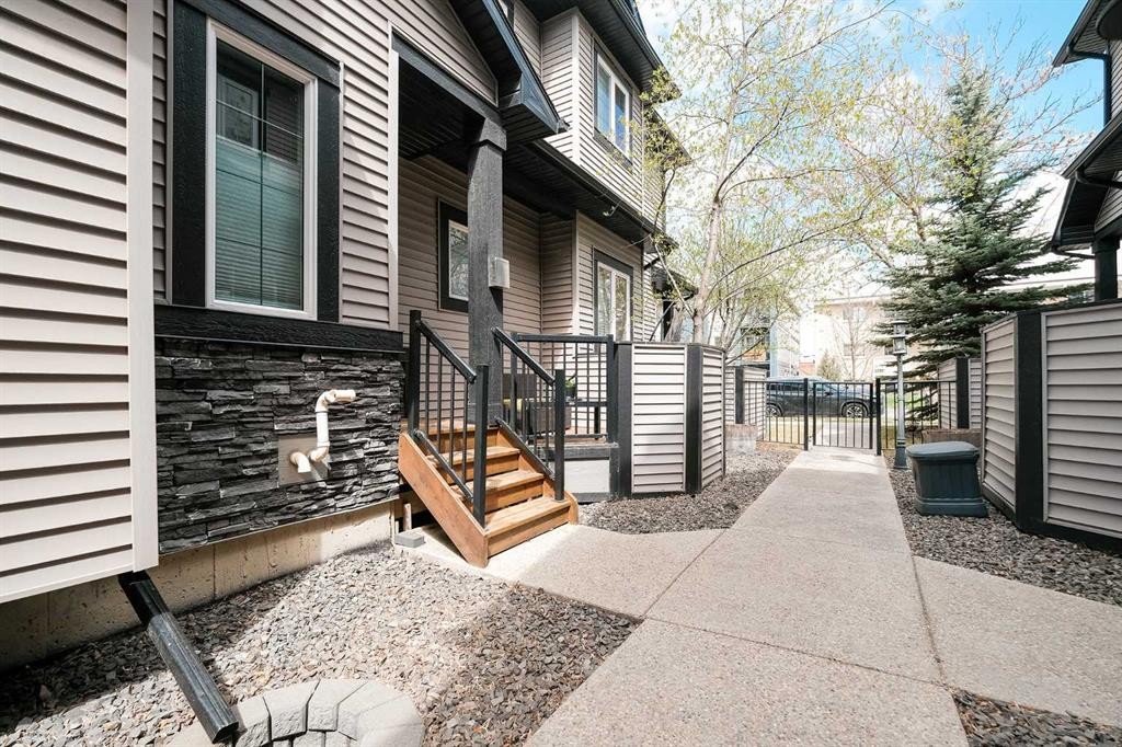 2-309 15 Avenue Ne, Calgary, AB - Outdoor