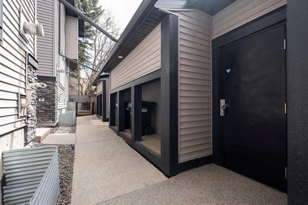 2-309 15 Avenue Ne, Calgary, AB - Outdoor With Exterior