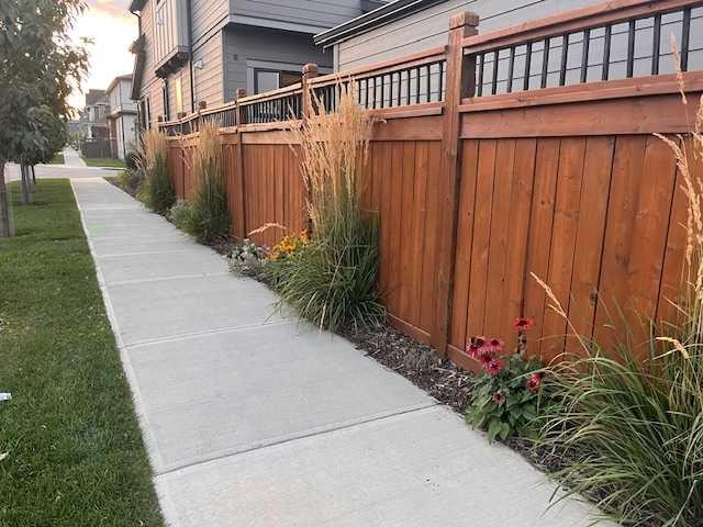 120 Treeline Manor Sw, Calgary, AB - Outdoor