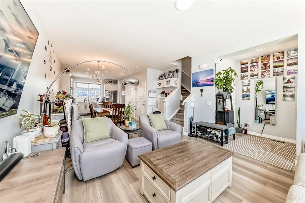 1140 Legacy Circle Se, Calgary, AB - Indoor Photo Showing Living Room