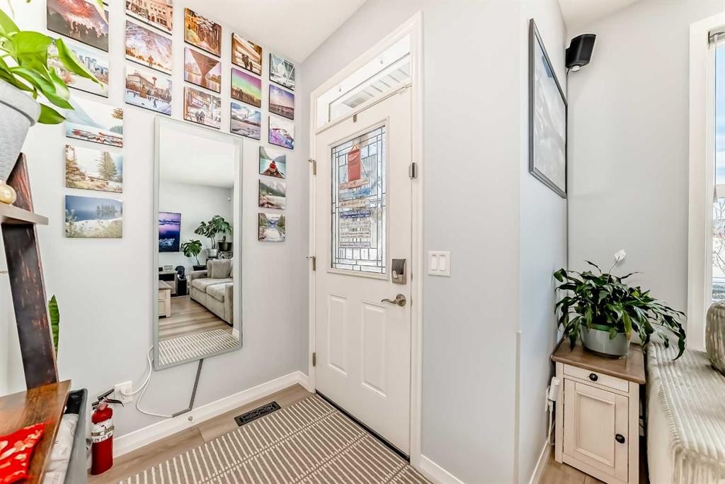 1140 Legacy Circle Se, Calgary, AB - Indoor Photo Showing Other Room