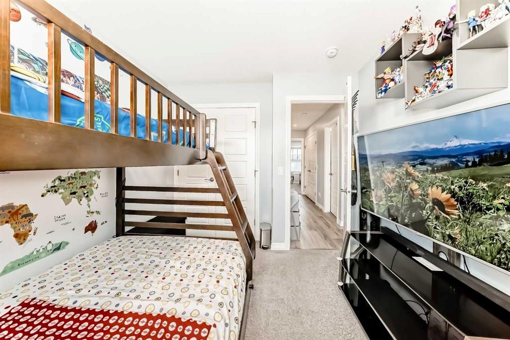 1140 Legacy Circle Se, Calgary, AB - Indoor Photo Showing Other Room