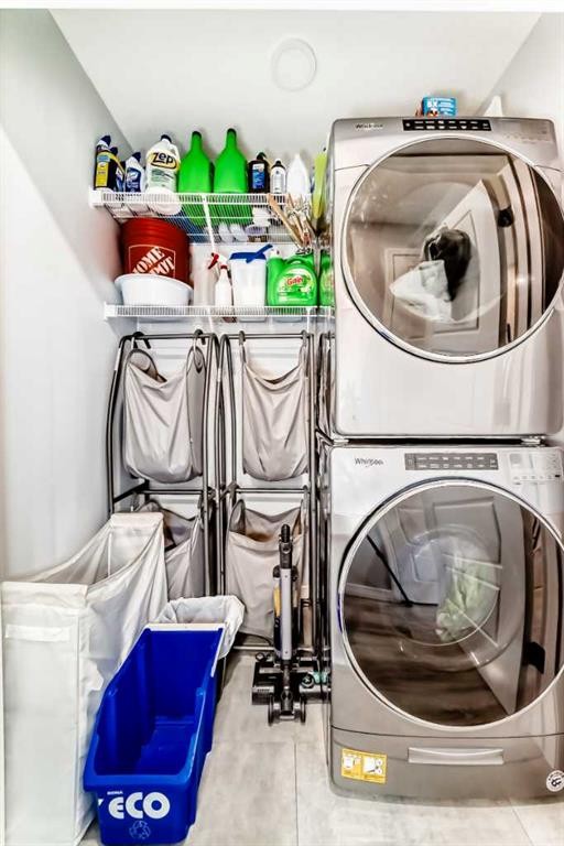 1140 Legacy Circle Se, Calgary, AB - Indoor Photo Showing Laundry Room