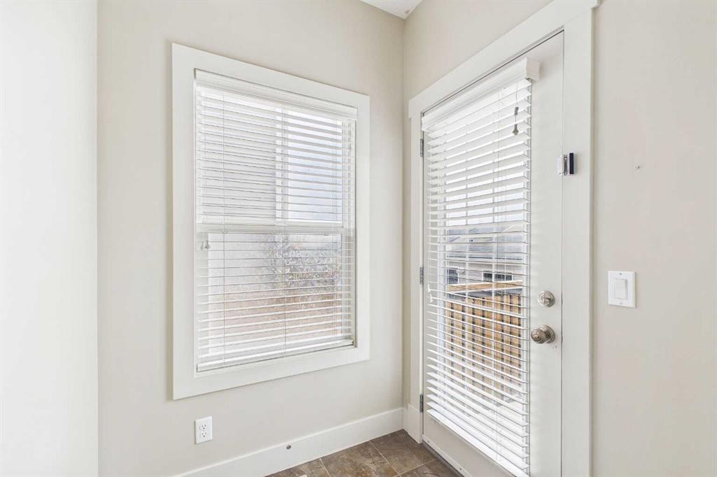 51 Nolanfield Terrace Nw, Calgary, AB - Indoor Photo Showing Other Room