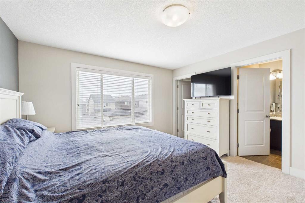 51 Nolanfield Terrace Nw, Calgary, AB - Indoor Photo Showing Bedroom