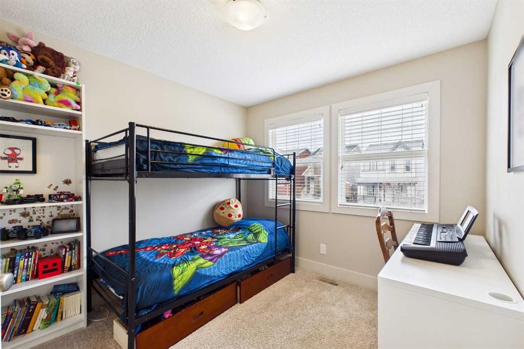 51 Nolanfield Terrace Nw, Calgary, AB - Indoor Photo Showing Bedroom