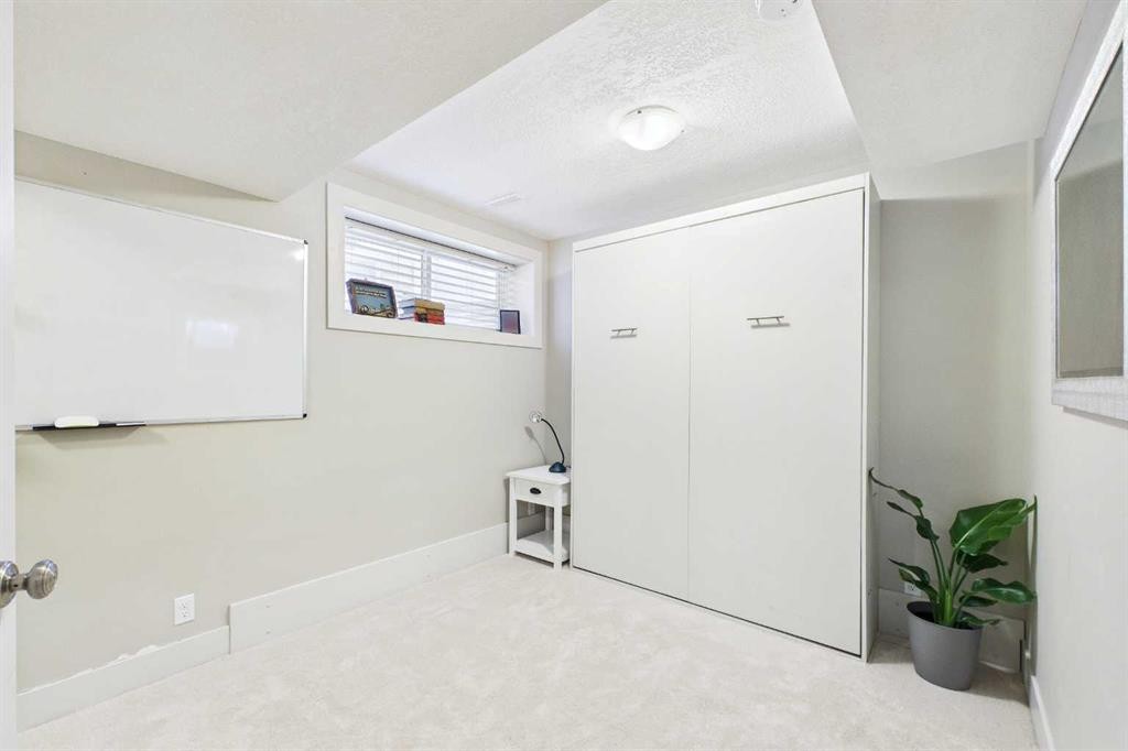 51 Nolanfield Terrace Nw, Calgary, AB - Indoor Photo Showing Other Room