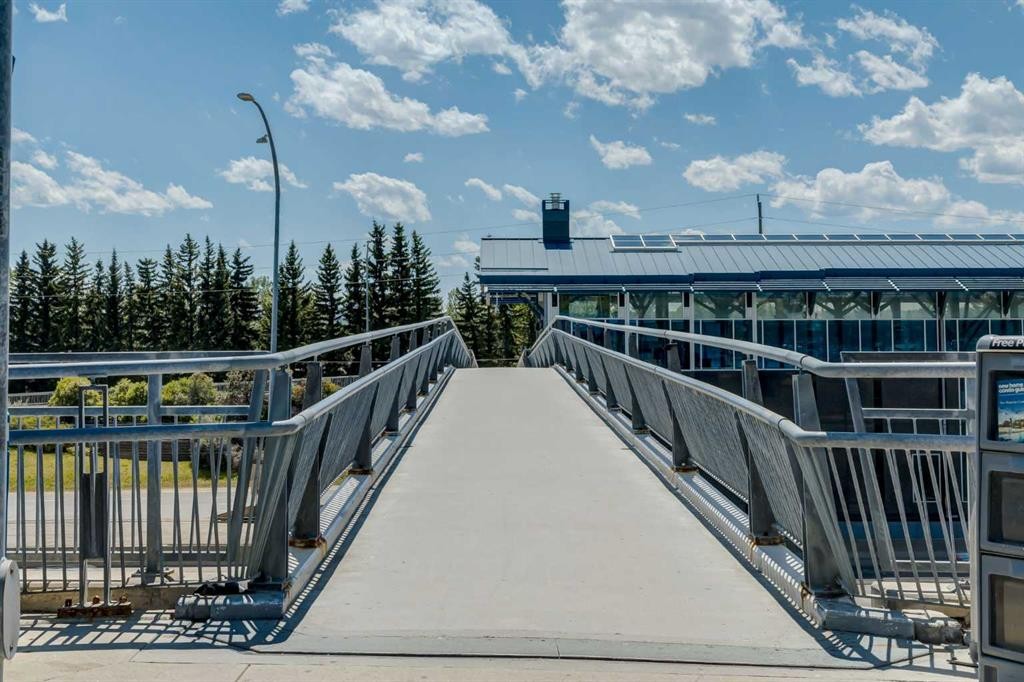 107 Valhalla Crescent Nw, Calgary, AB - Outdoor With View