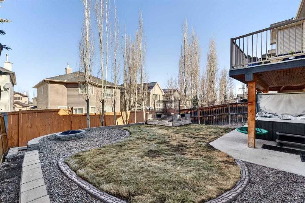 95 Crestmont Drive Sw, Calgary, AB - Outdoor With Deck Patio Veranda