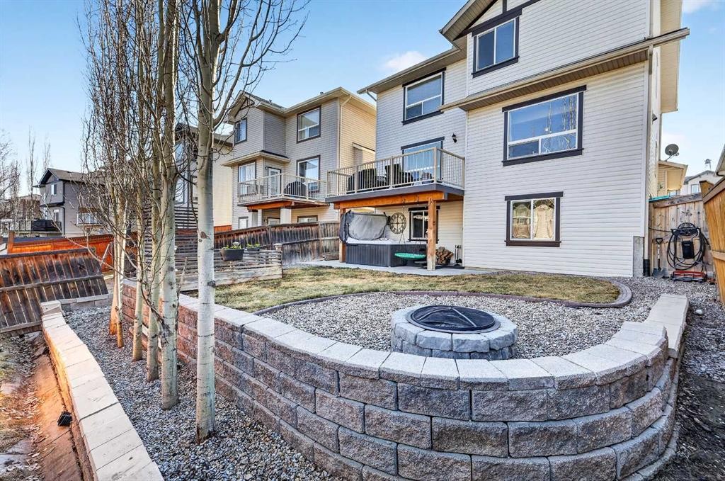 95 Crestmont Drive Sw, Calgary, AB - Outdoor With Deck Patio Veranda With Exterior