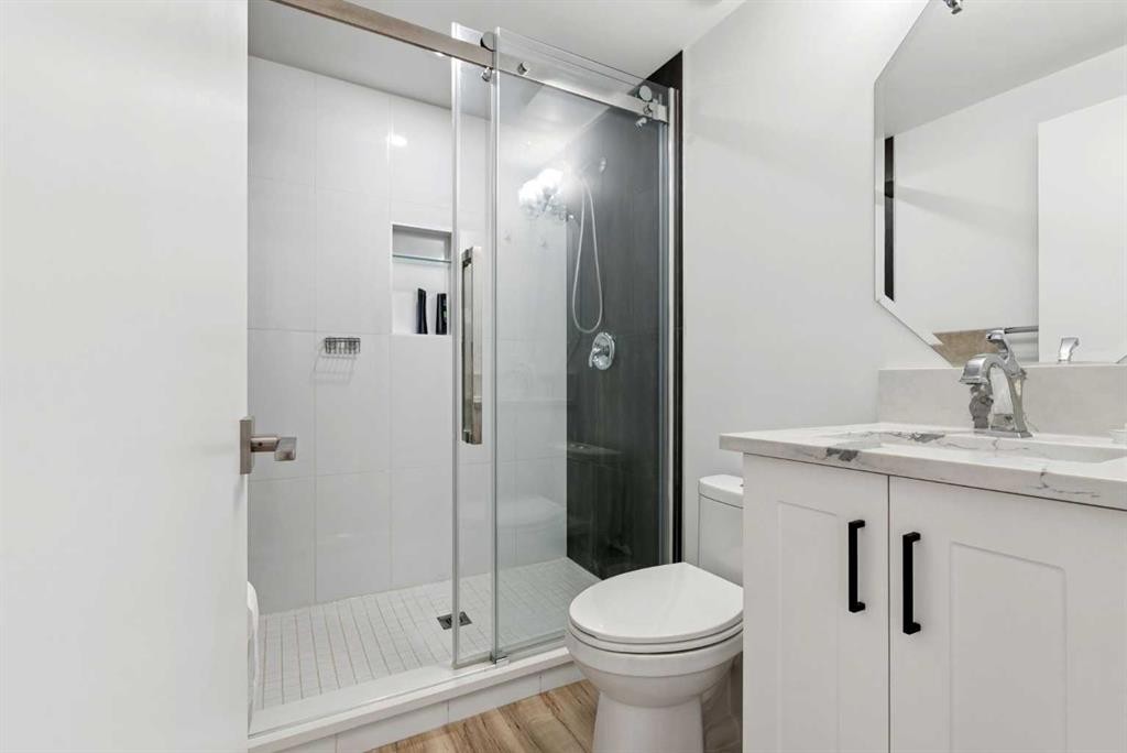 176 Penmeadows Close Se, Calgary, AB