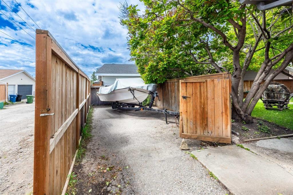 16 Rundleson Way Ne, Calgary, AB