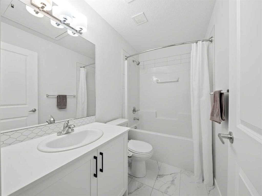 3111-3727 Sage Hill, Calgary, AB - Indoor Photo Showing Bathroom