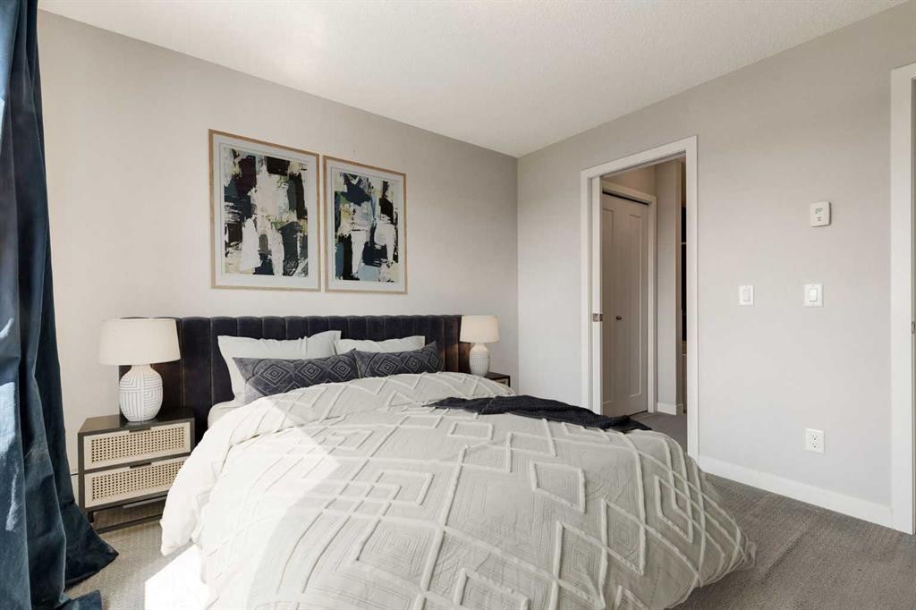 207-10 Westpark Link, Calgary, AB - Indoor Photo Showing Bedroom