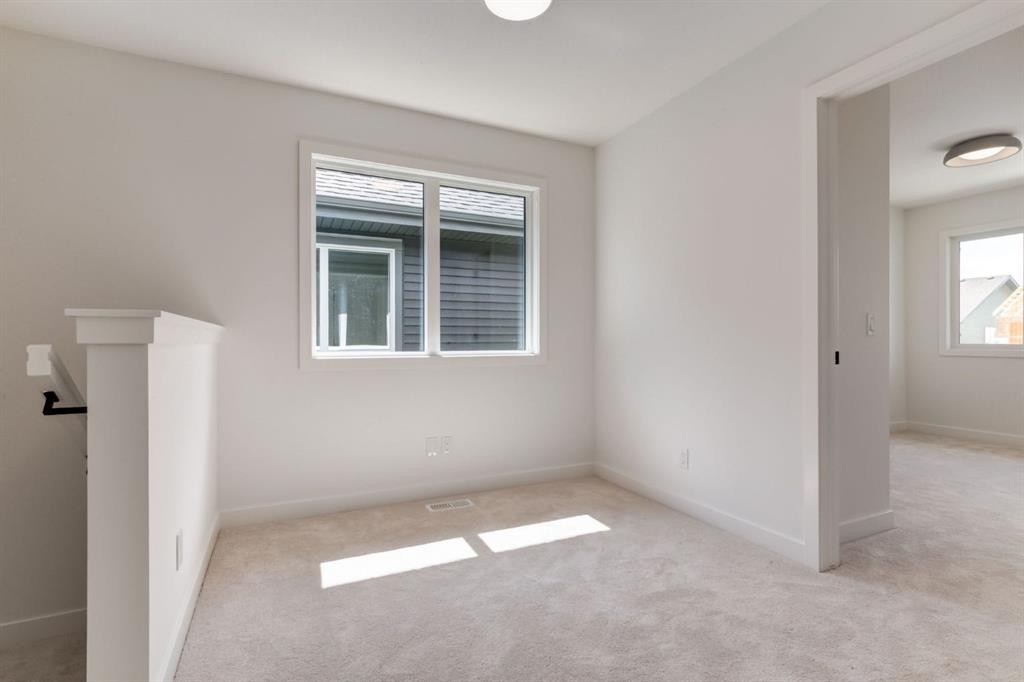 235 Sora Boulevard Se, Calgary, AB - Indoor Photo Showing Other Room