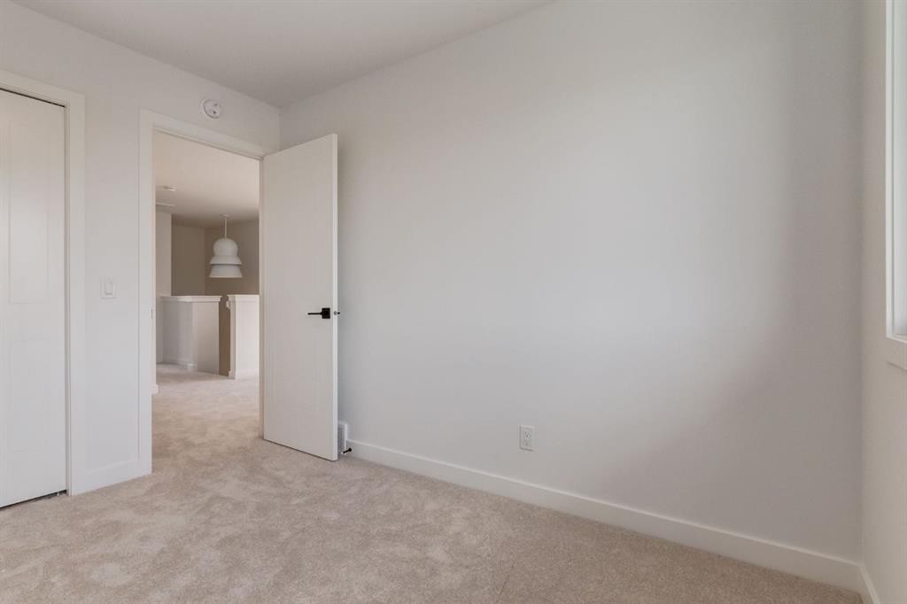 235 Sora Boulevard Se, Calgary, AB - Indoor Photo Showing Other Room