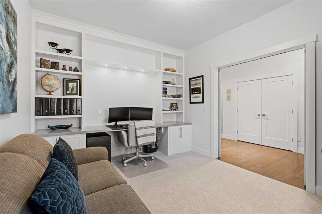 25 Westland Crescent Sw, Calgary, AB - Indoor Photo Showing Office
