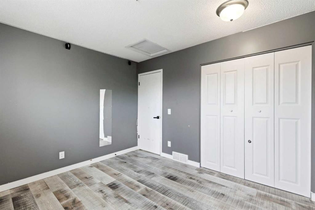 212 Harvest Wood Way Ne, Calgary, AB - Indoor Photo Showing Other Room