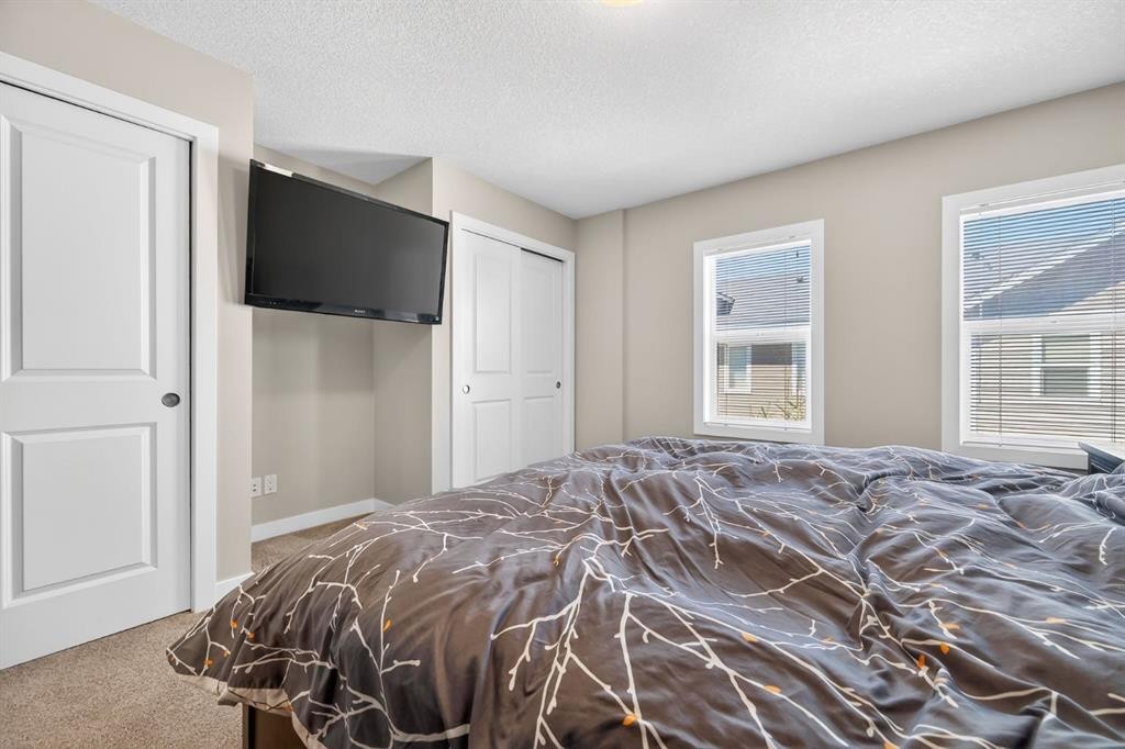 355 Silverado Common Sw, Calgary, AB - Indoor Photo Showing Bedroom