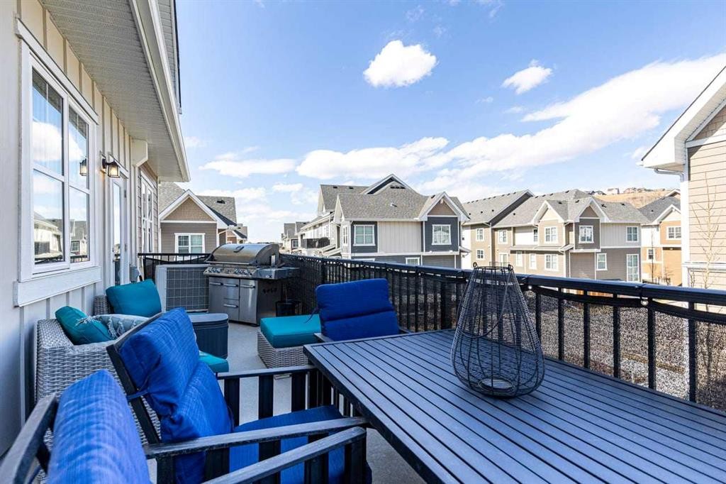 306 Cranbrook Walk Se, Calgary, AB - Outdoor With Exterior