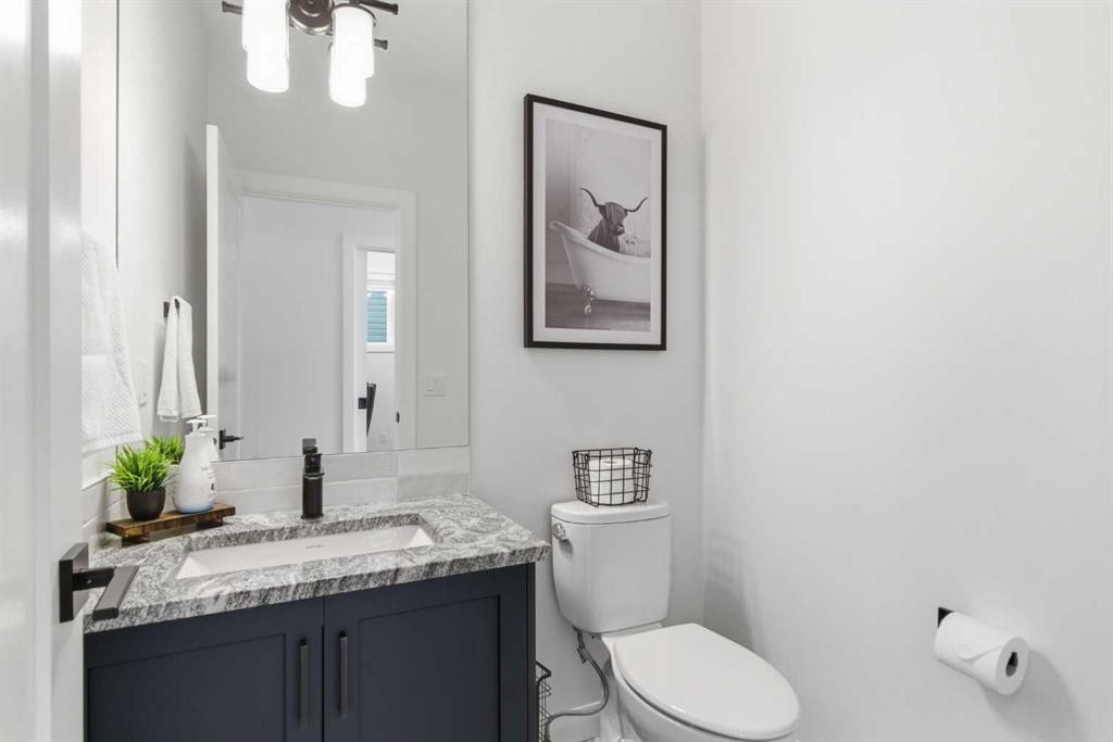 303 Rivercrest Boulevard, Cochrane, AB - Indoor Photo Showing Bathroom