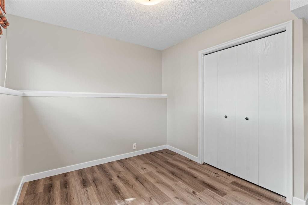 5811 Templehill Road Ne, Calgary, AB - Indoor Photo Showing Other Room