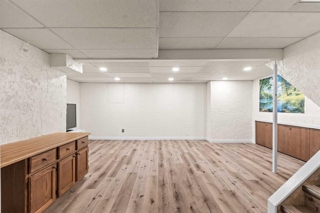 5811 Templehill Road Ne, Calgary, AB - Indoor