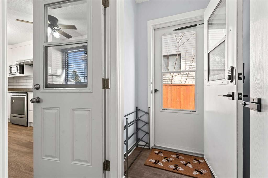 5811 Templehill Road Ne, Calgary, AB - Indoor Photo Showing Other Room