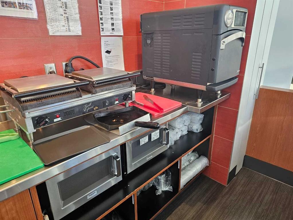 856 Campus Place Nw, Calgary, AB