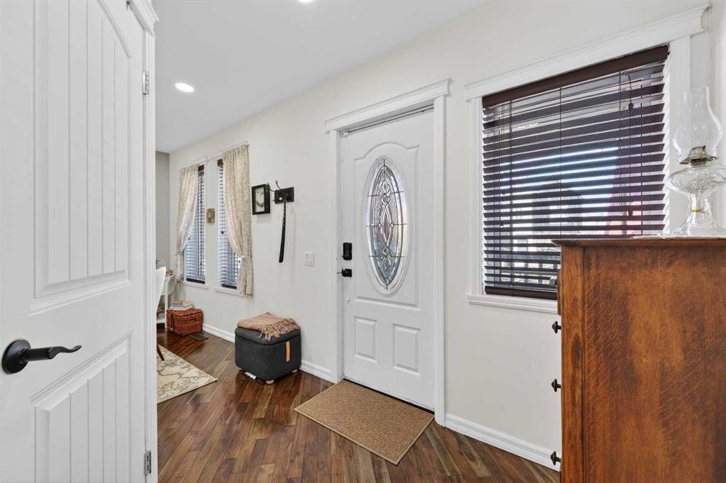 127 27 Avenue Ne, Calgary, AB - Indoor Photo Showing Other Room