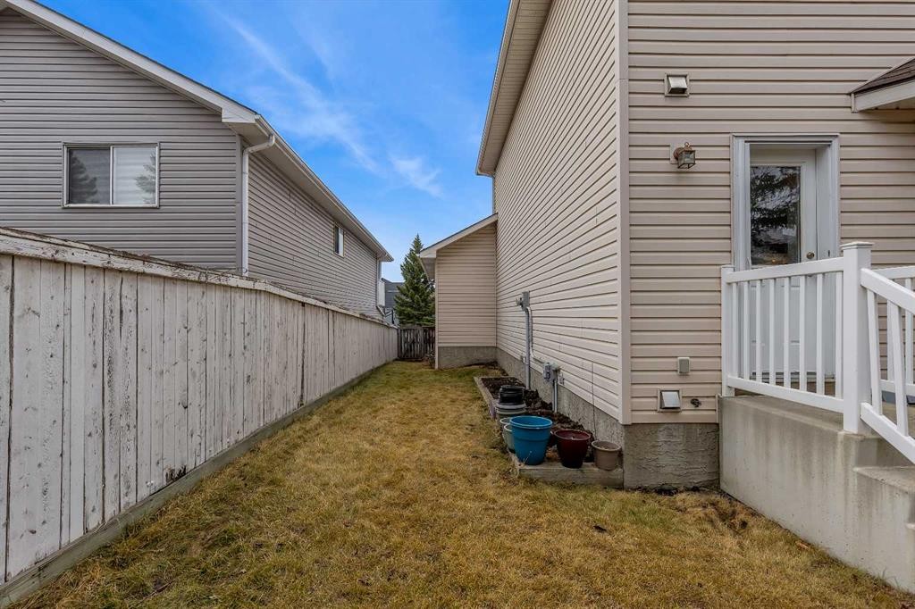 47 Carmel Close Ne, Calgary, AB - Outdoor With Exterior