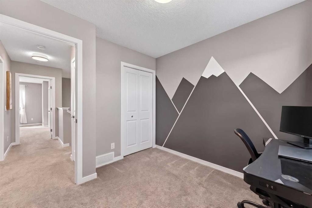 64 Masters Link Se, Calgary, AB - Indoor Photo Showing Office