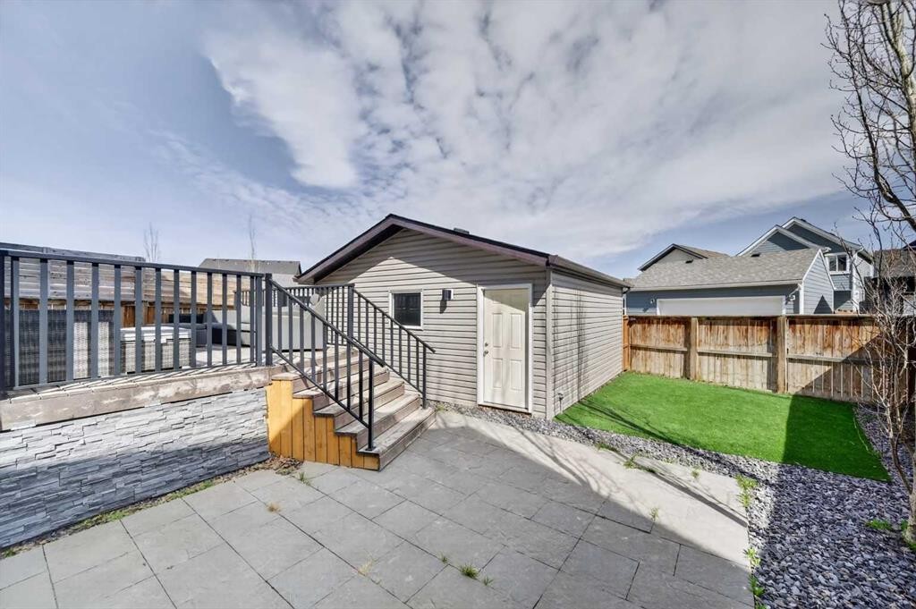 64 Masters Link Se, Calgary, AB - Outdoor