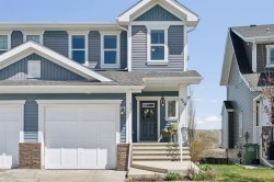 664 River Heights Crescent Cochrane, AB T4C 0R7