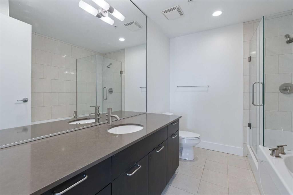 503-433 11 Avenue Se, Calgary, AB - Indoor Photo Showing Bathroom