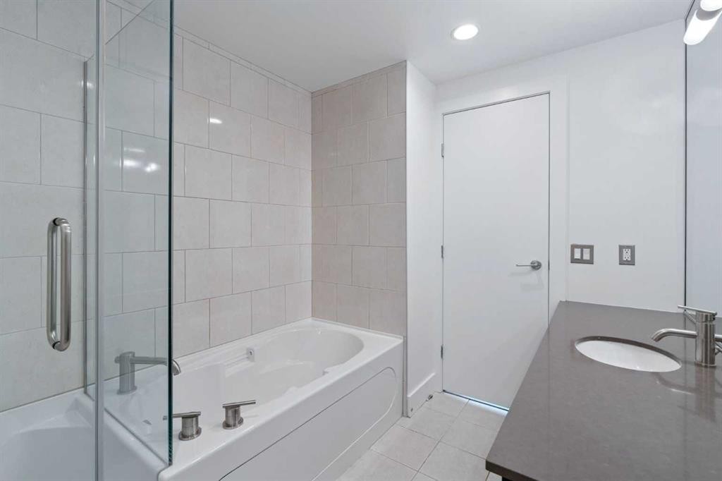 503-433 11 Avenue Se, Calgary, AB - Indoor Photo Showing Bathroom