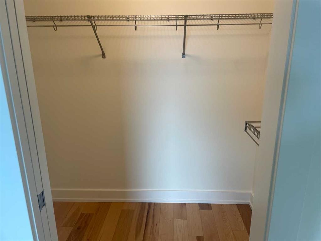 503-433 11 Avenue Se, Calgary, AB - Indoor With Storage